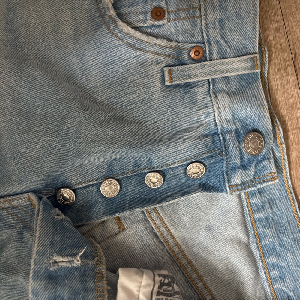 Classic Levi 501 Light Blue Women’s Jean Shorts